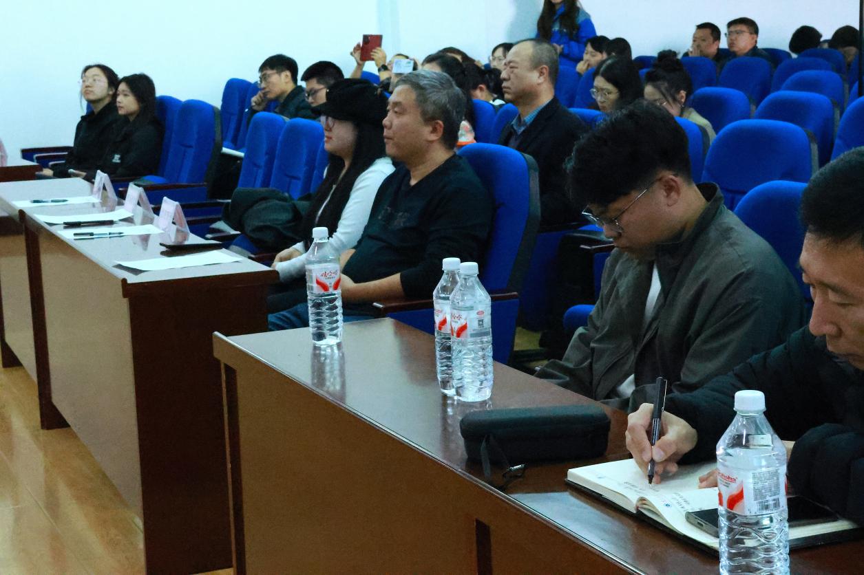 1db60a3e9418bae83a34f1f9a7eb5db5