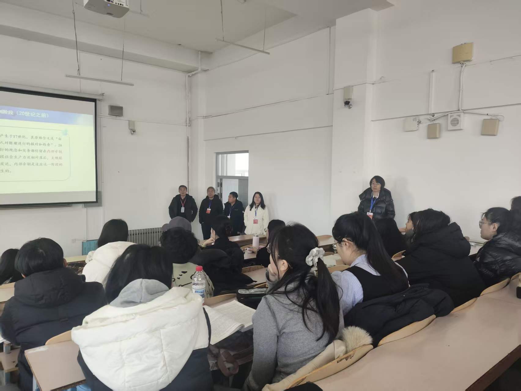 0953a597d9da816fec12a3a7184c3975